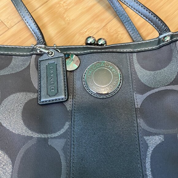 Coach kisslock shoulder bag - Picture 2 of 6
